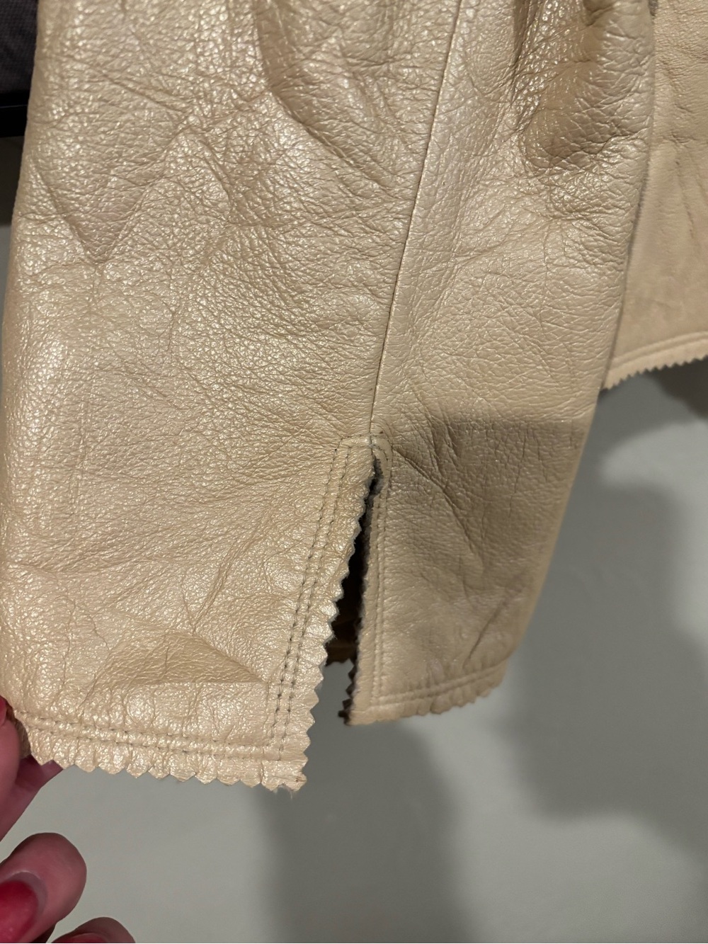 Vintage Anne Klein Cream Leather Blazer - Picture 9 of 12